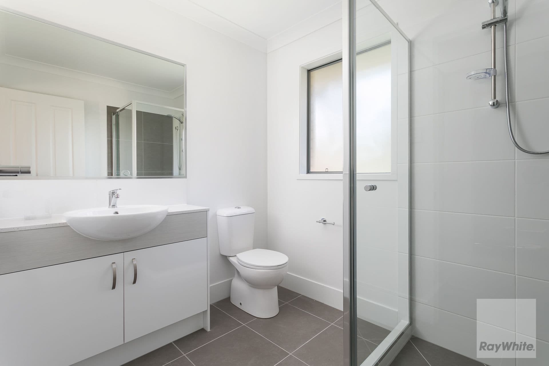 10 Woodhaven Close, REDLAND BAY QLD 4165, Redland Bay - Thumbnail 4