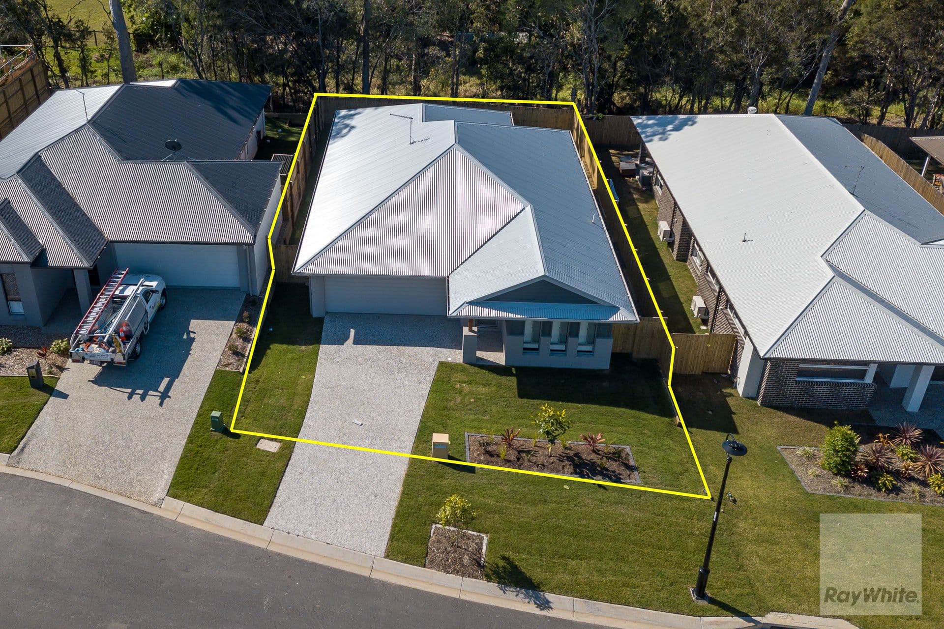 10 Woodhaven Close, REDLAND BAY QLD 4165, Redland Bay - Thumbnail 8