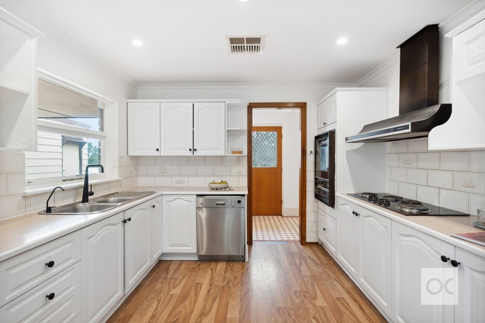 17 Sunnybanks Drive, Happy Valley - Thumbnail 7