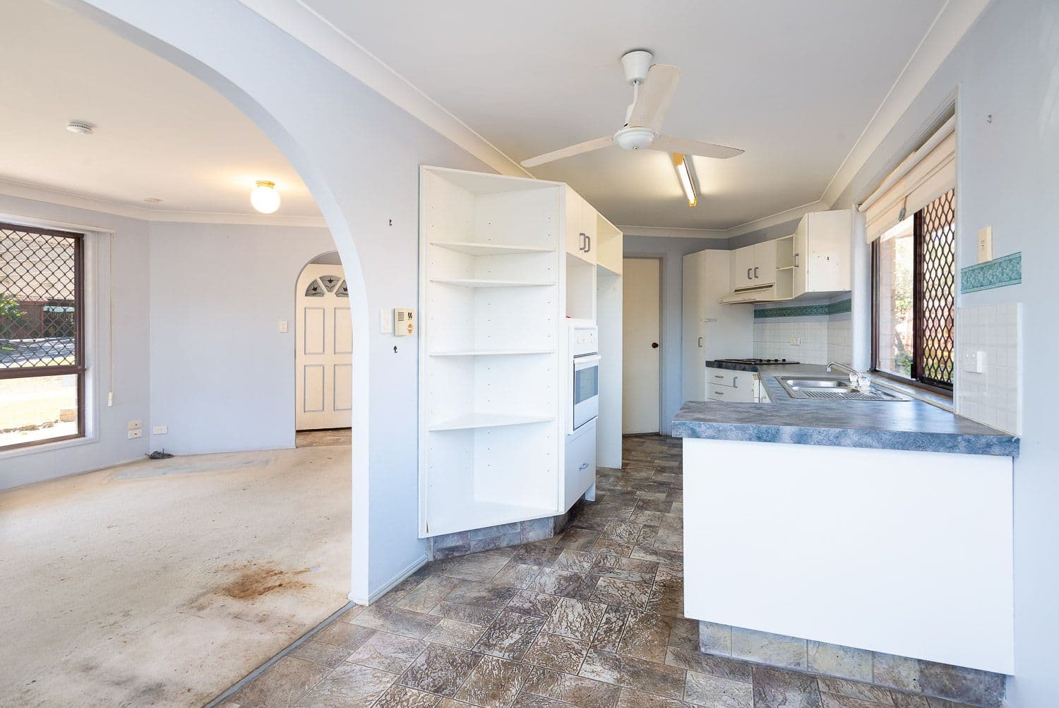 2 Magill Court, Carrara QLD 4211, Carrara - Thumbnail 6