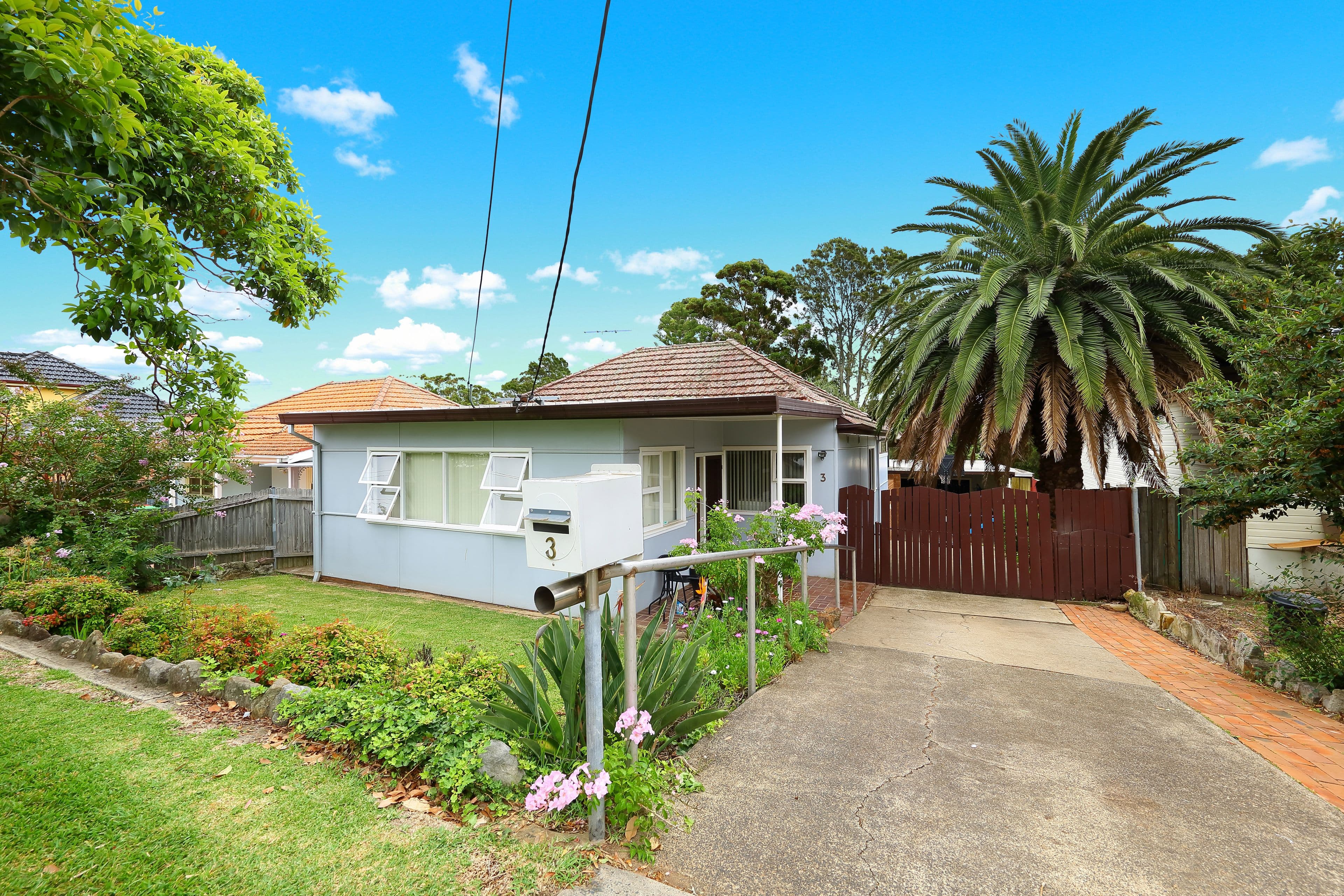 3 Mavis Avenue, Peakhurst NSW 2210, Peakhurst - Thumbnail 2