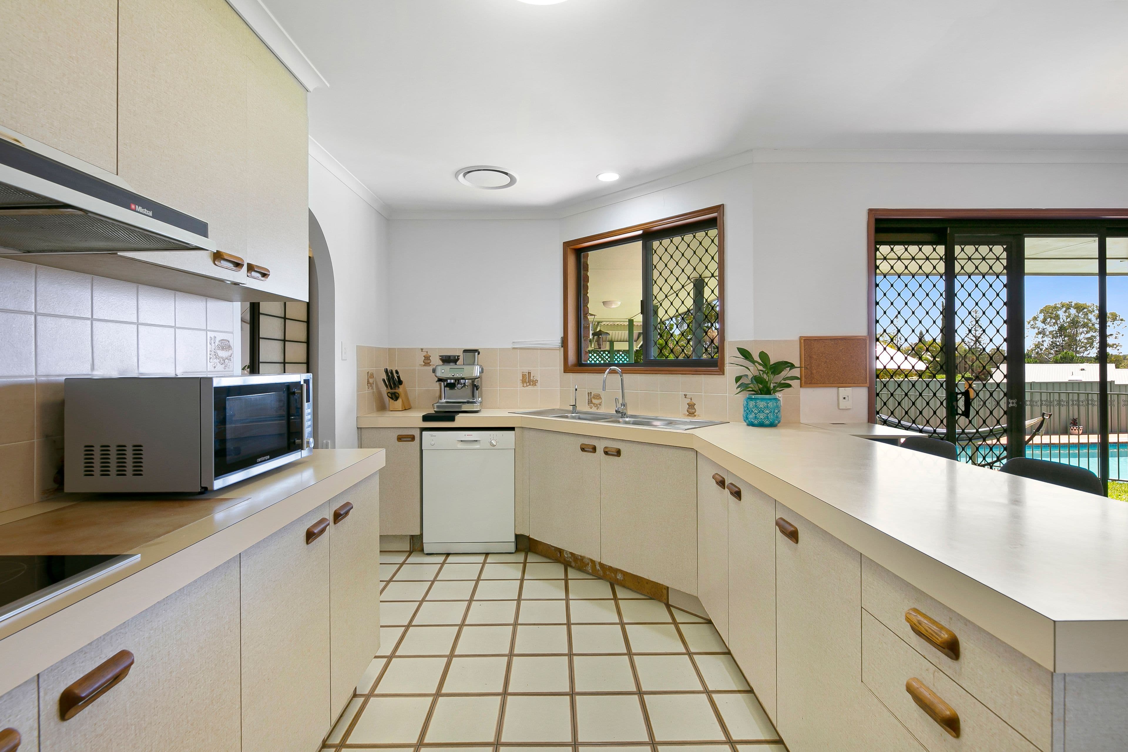 16 Tincurrin Court, Robina QLD 4226, Robina - Thumbnail 3