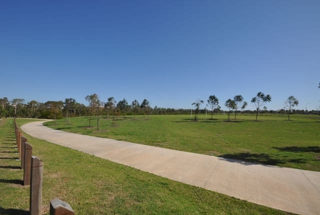 28 Capricorn Circuit, North Lakes QLD 4509, North Lakes - Thumbnail 4
