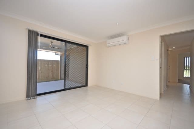 28 Capricorn Circuit, North Lakes QLD 4509, North Lakes - Thumbnail 5