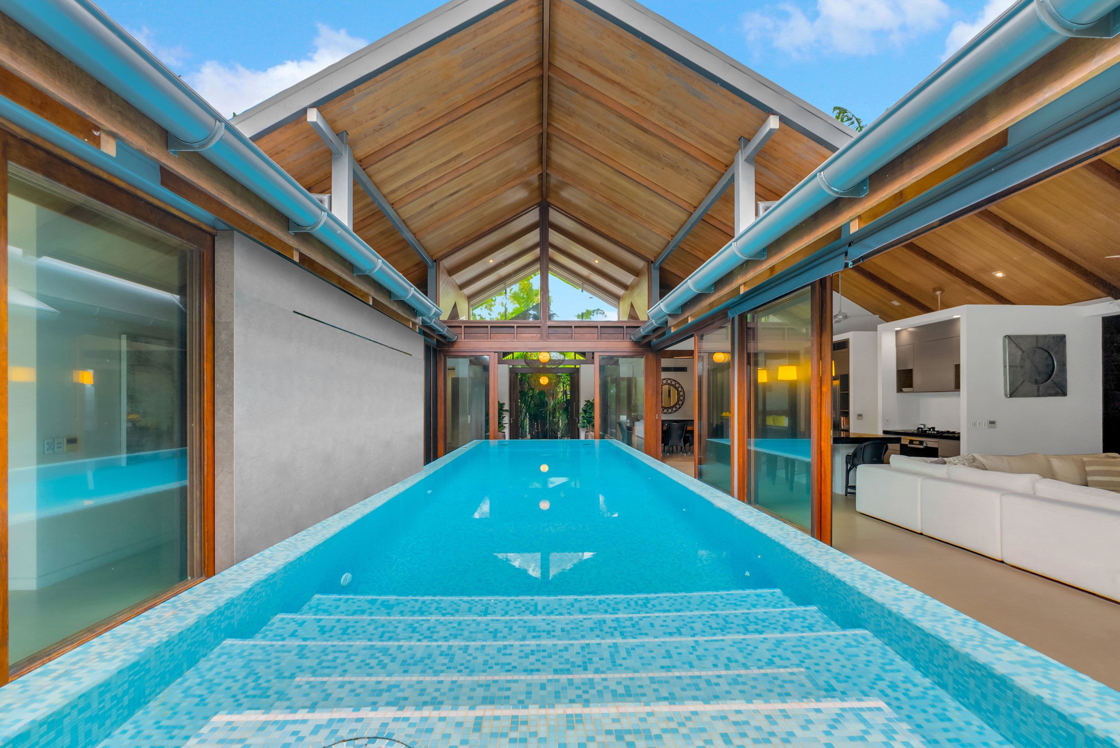 5 Beachfront Mirage Drive, Port Douglas QLD 4877, Port Douglas - Thumbnail 2