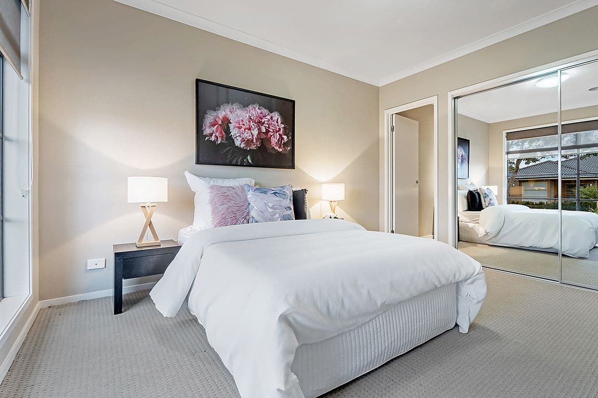 9 Fenland Street, Craigieburn VIC 3064, Craigieburn - Thumbnail 2