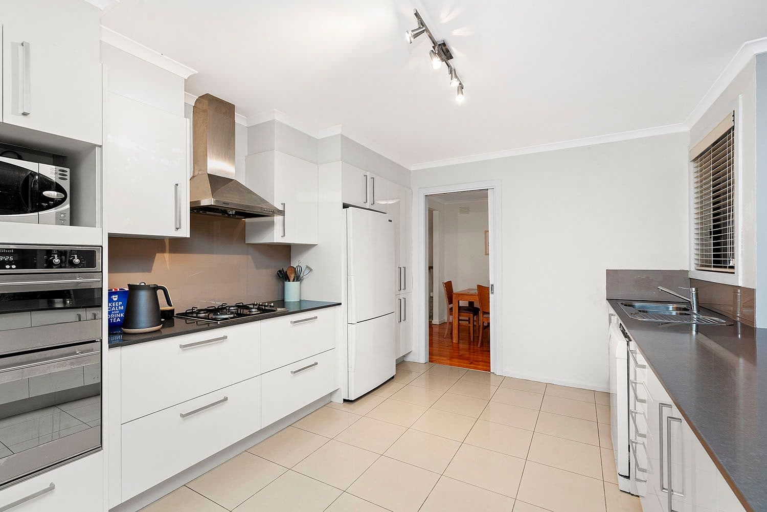 23 Harkaway Drive, Cheltenham VIC 3192, Cheltenham - Thumbnail 4