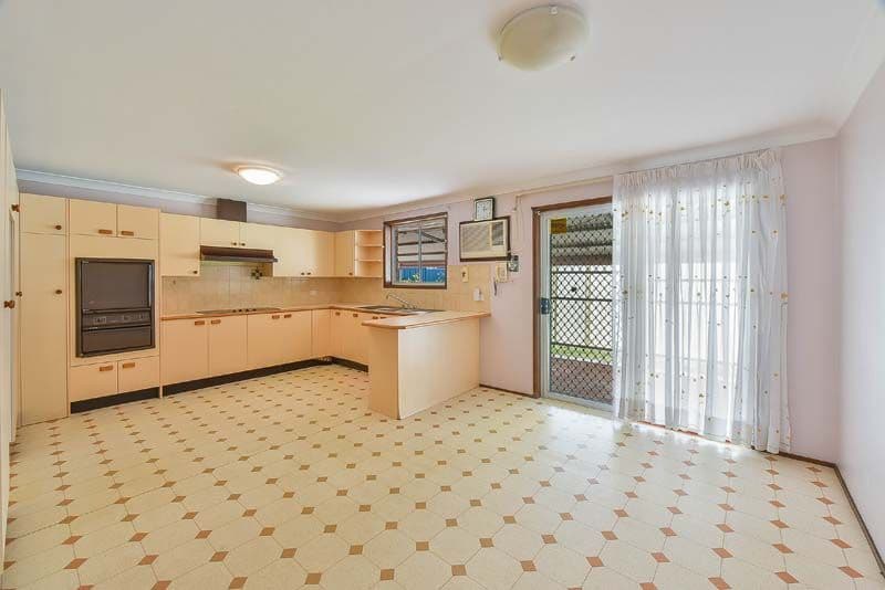 31 Danube Crescent, Kearns NSW 2558, Kearns - Thumbnail 3