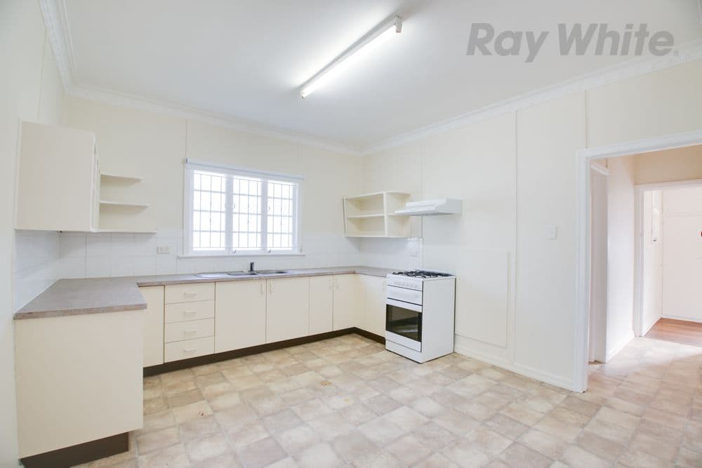 24A Salisbury Road, Ipswich QLD 4305, Ipswich - Thumbnail 3