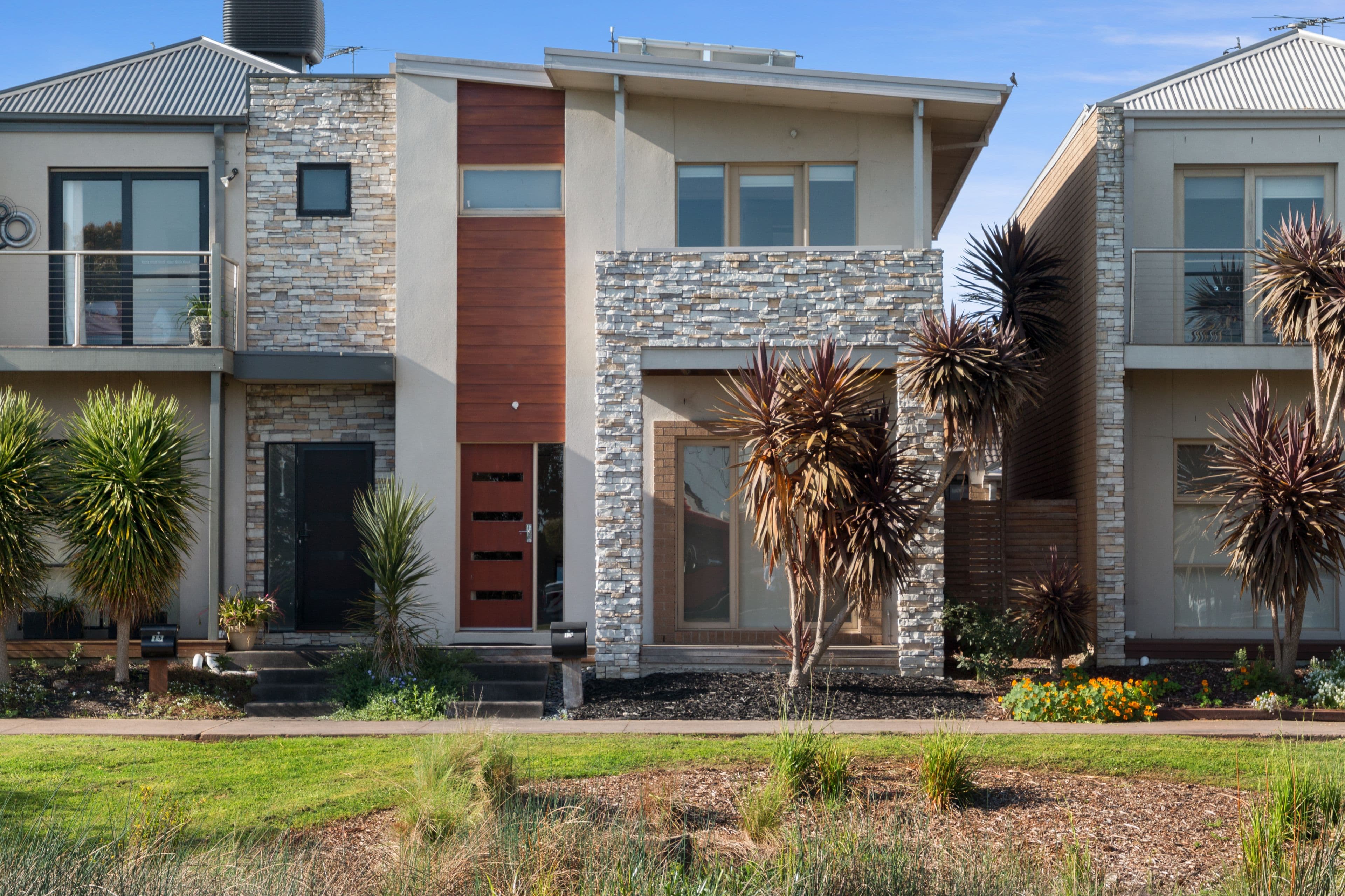 13 Pendula Place, Pakenham VIC 3810, Pakenham - Thumbnail 2