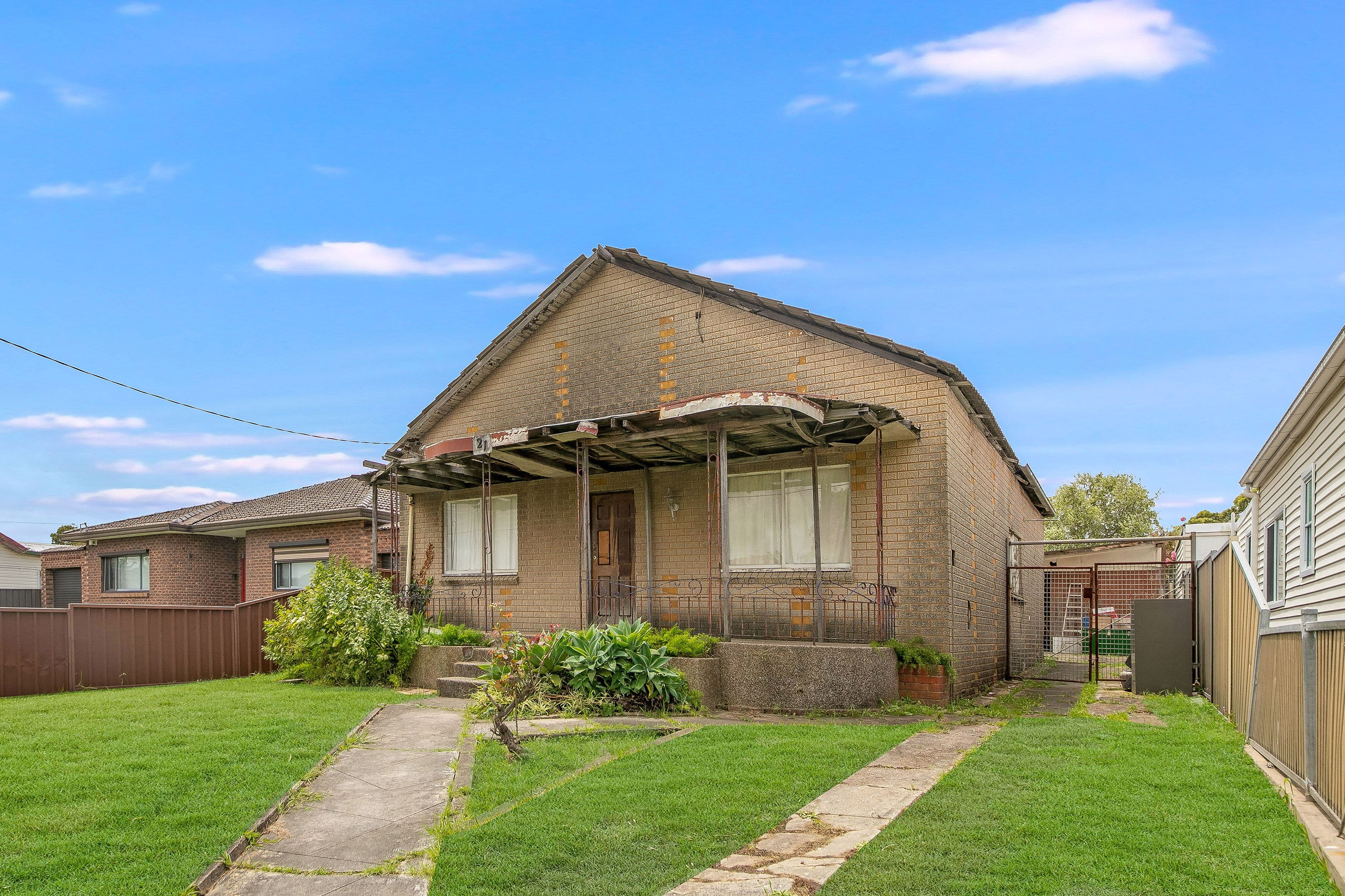 21 Edward Street, Bankstown NSW 2200, Bankstown - Thumbnail 2