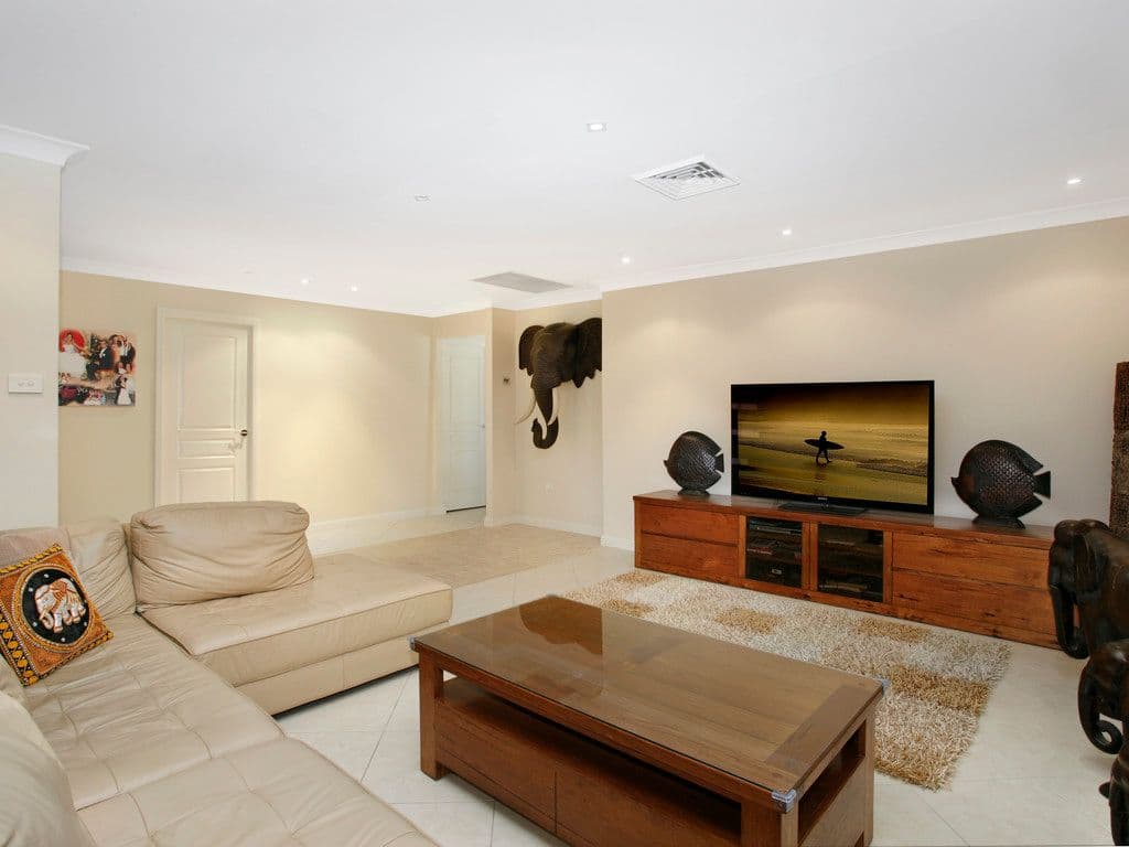 23 Falmer Street, Abbotsbury - Thumbnail 2