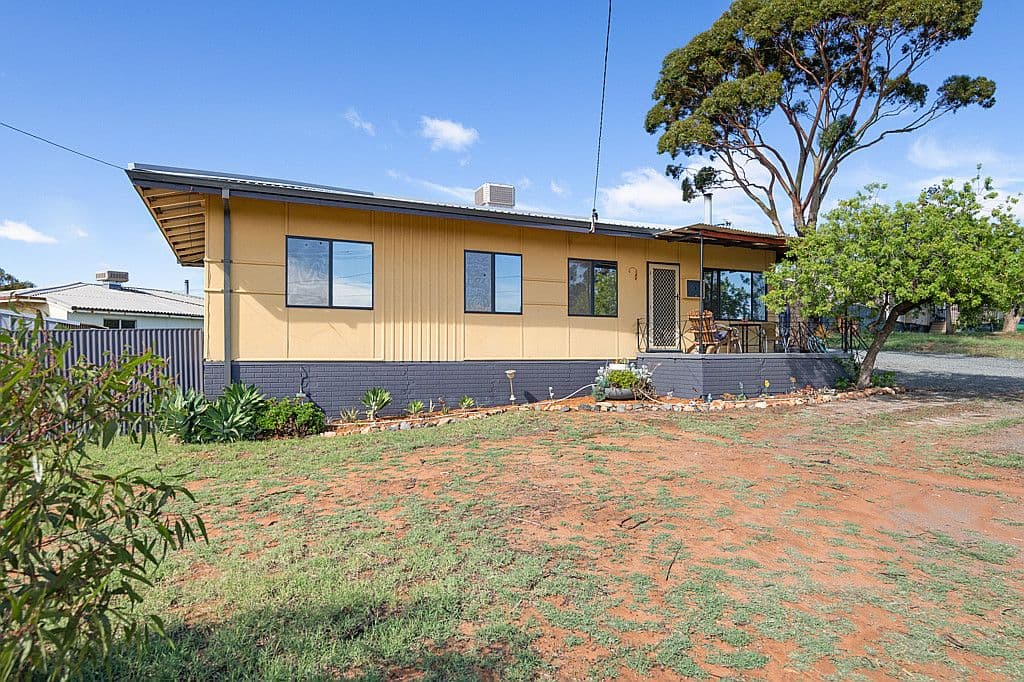 2 Serpentine Road, Kambalda East WA 6442, Kambalda East - Image 1