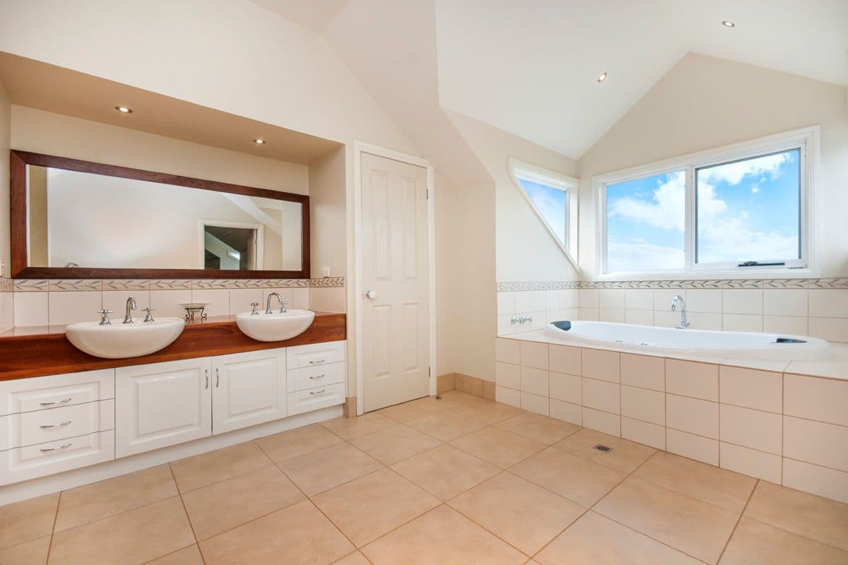 5 Fitzgibbons Lane, Illowa VIC 3282, Illowa - Thumbnail 7