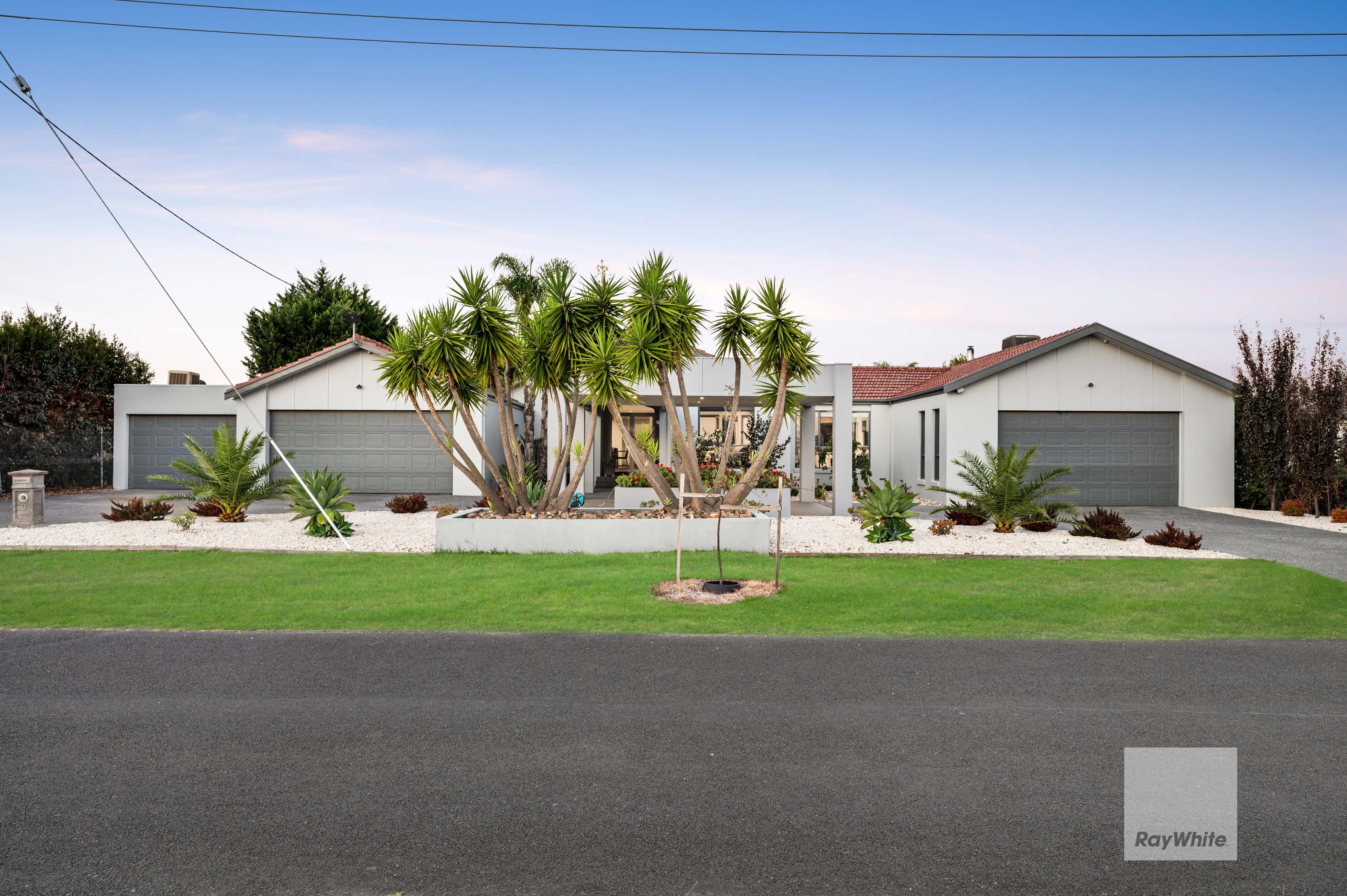 9 Buchanan Place, Greenvale VIC 3059, Greenvale - Image 1
