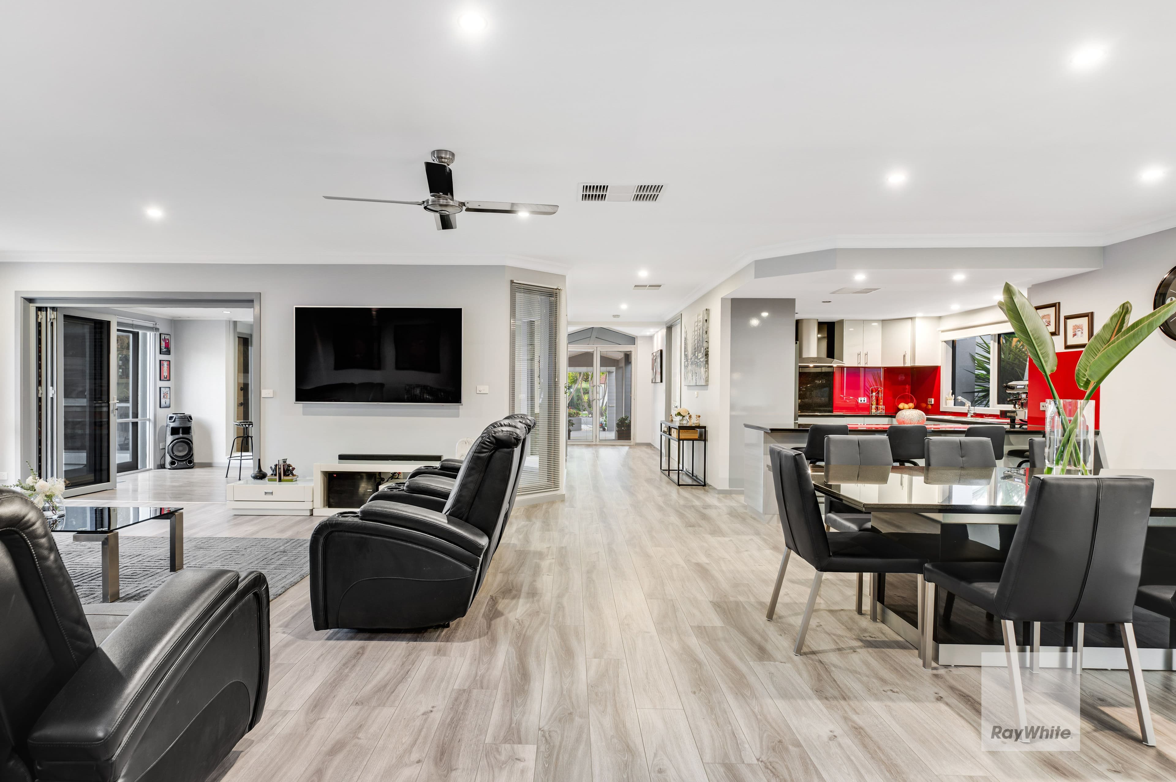 9 Buchanan Place, Greenvale VIC 3059, Greenvale - Thumbnail 6