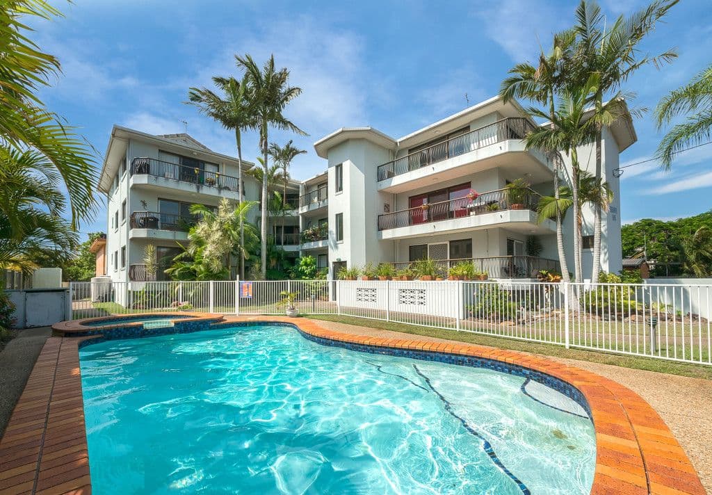 19 Parr Street, Biggera Waters QLD 4216, Biggera Waters - Thumbnail 2