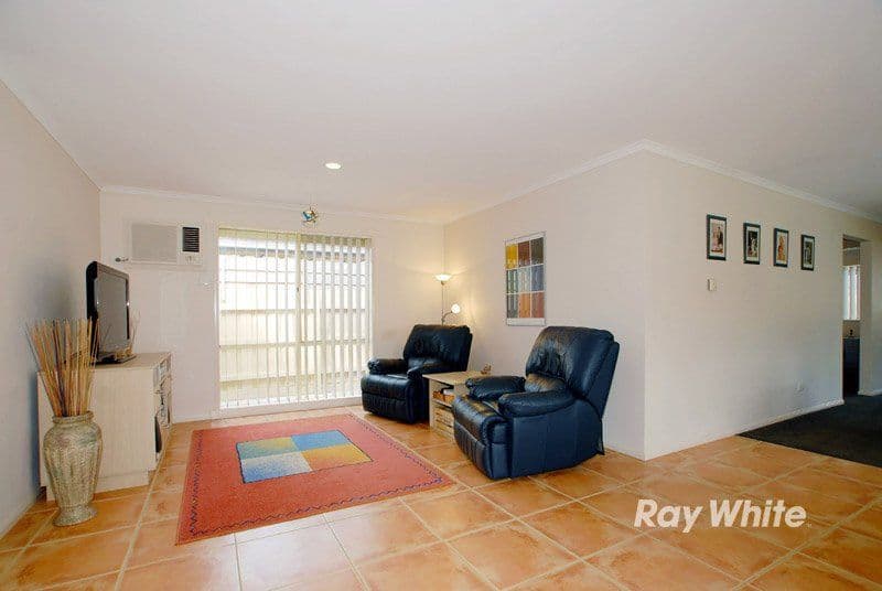 15 Dunlavin Way, CRANBOURNE VIC 3977, Cranbourne East - Thumbnail 6