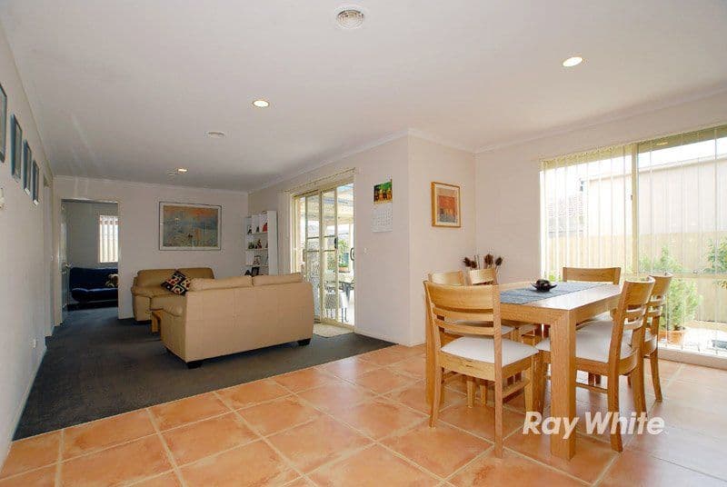 15 Dunlavin Way, CRANBOURNE VIC 3977, Cranbourne East - Thumbnail 8