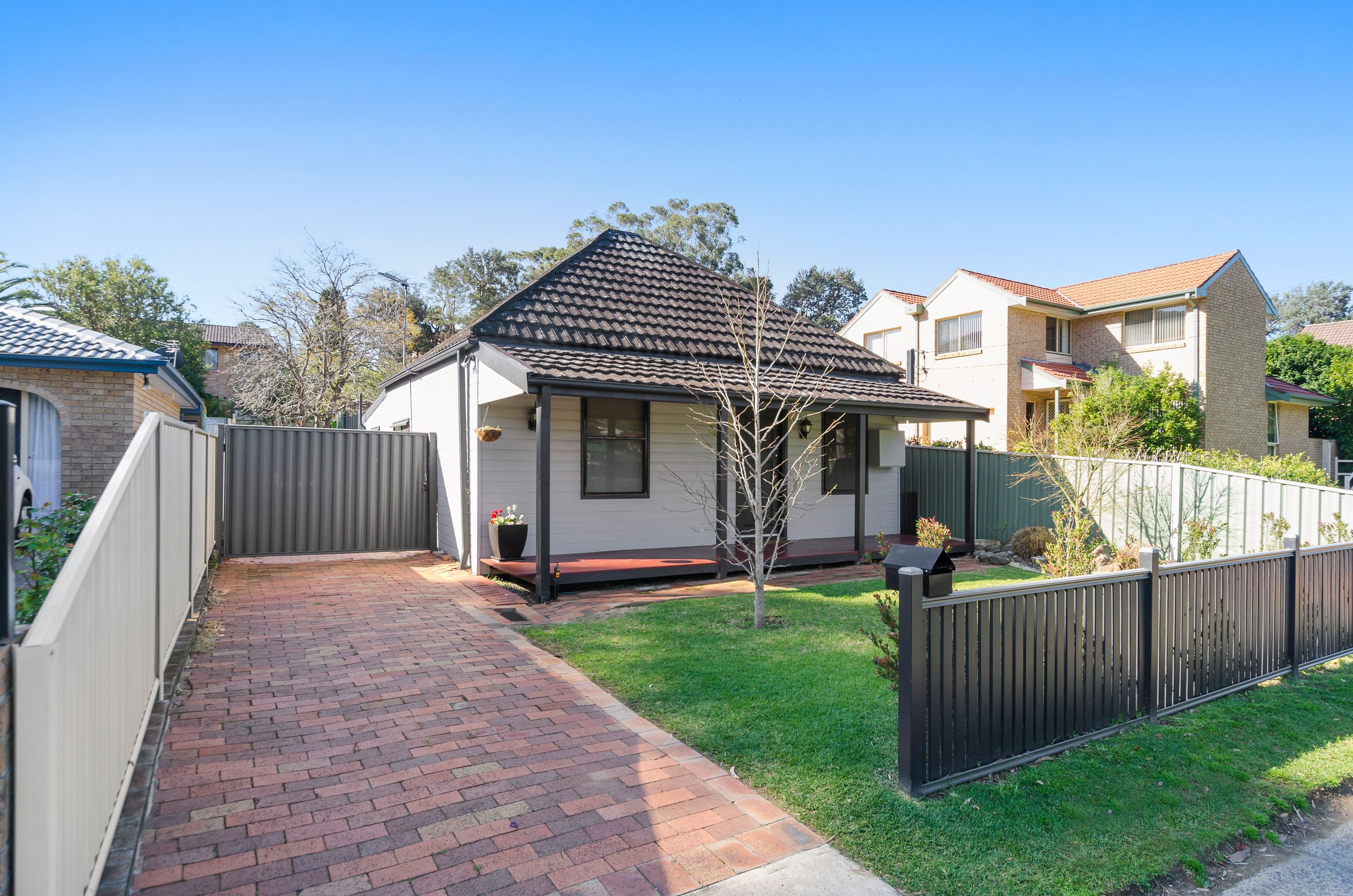 23 Nicholson Road, Woonona - Image 1