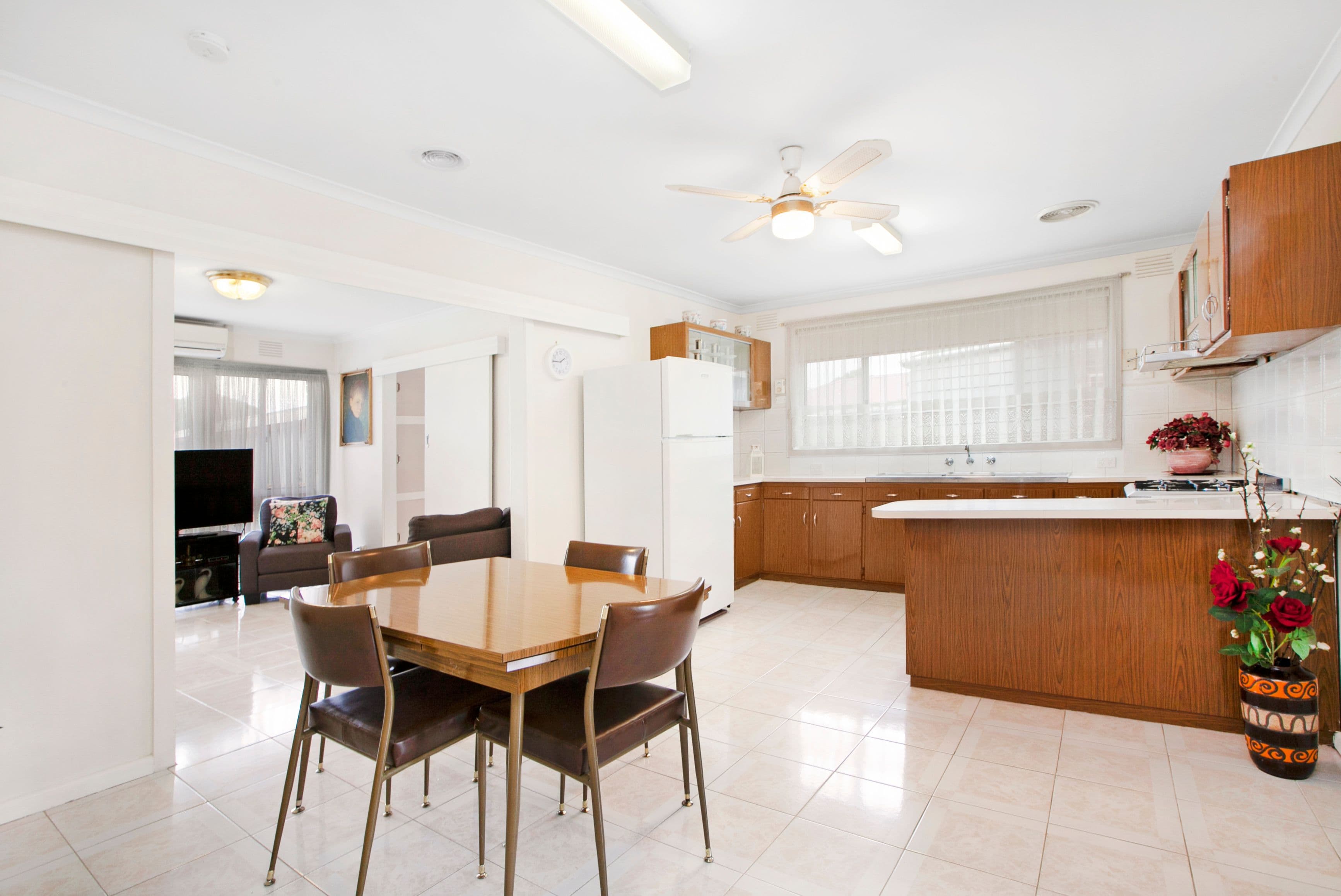 33 Lloyd Avenue, Reservoir VIC 3073, Reservoir - Thumbnail 2