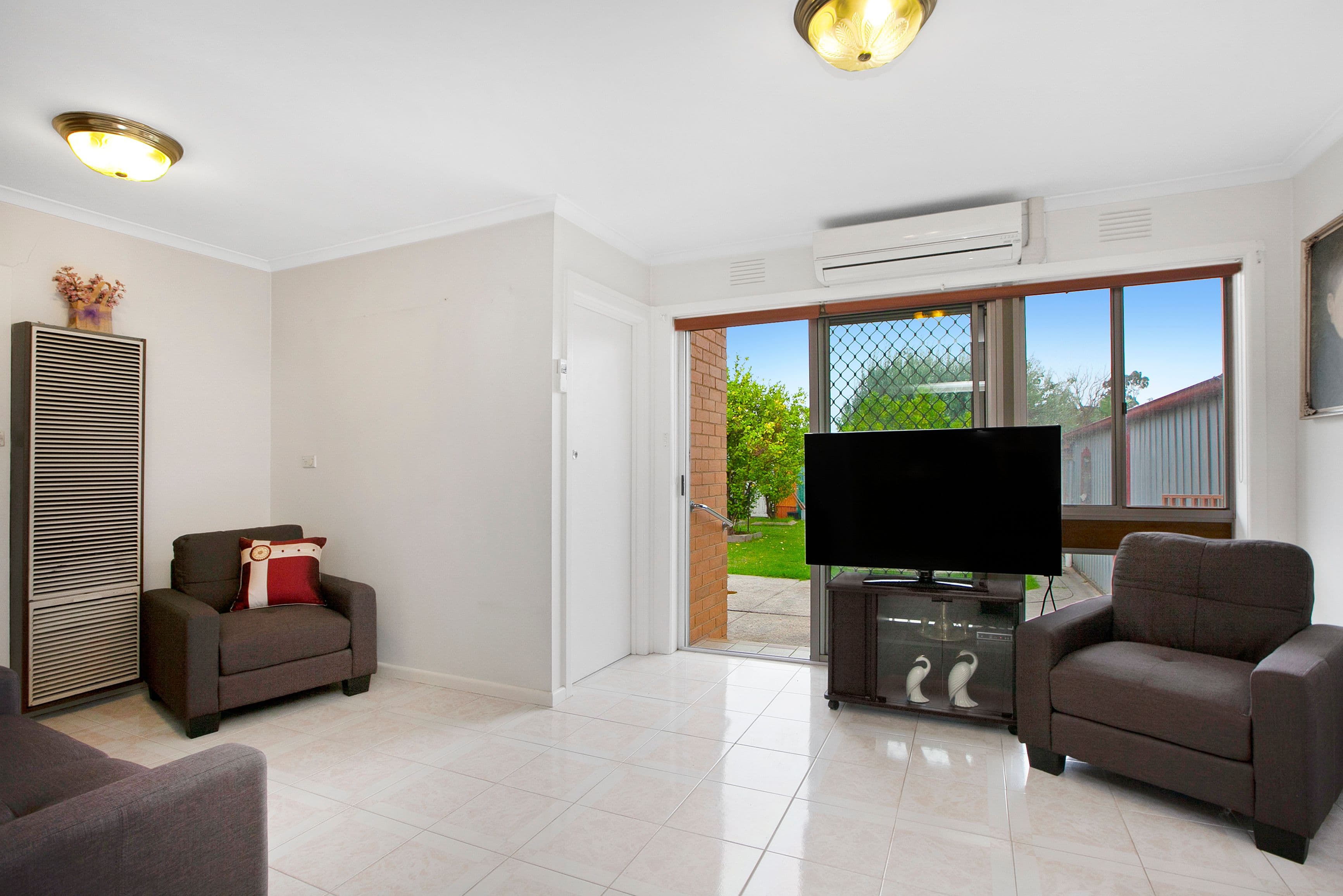 33 Lloyd Avenue, Reservoir VIC 3073, Reservoir - Thumbnail 5