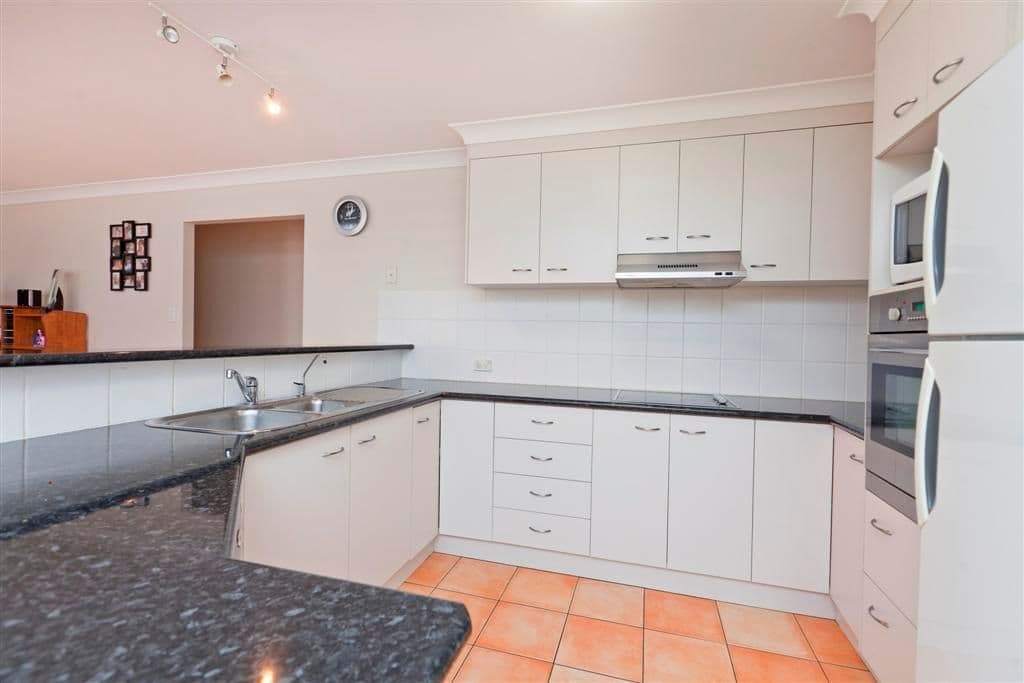 73 Collingwood Road, BIRKDALE QLD 4159, Birkdale - Thumbnail 3