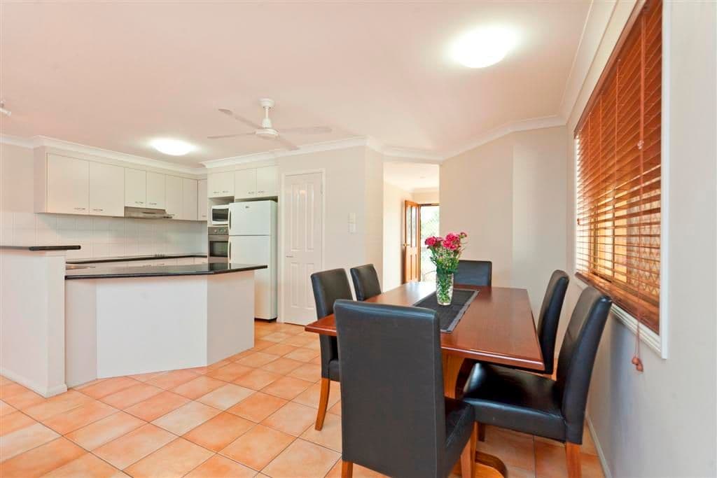 73 Collingwood Road, BIRKDALE QLD 4159, Birkdale - Thumbnail 4