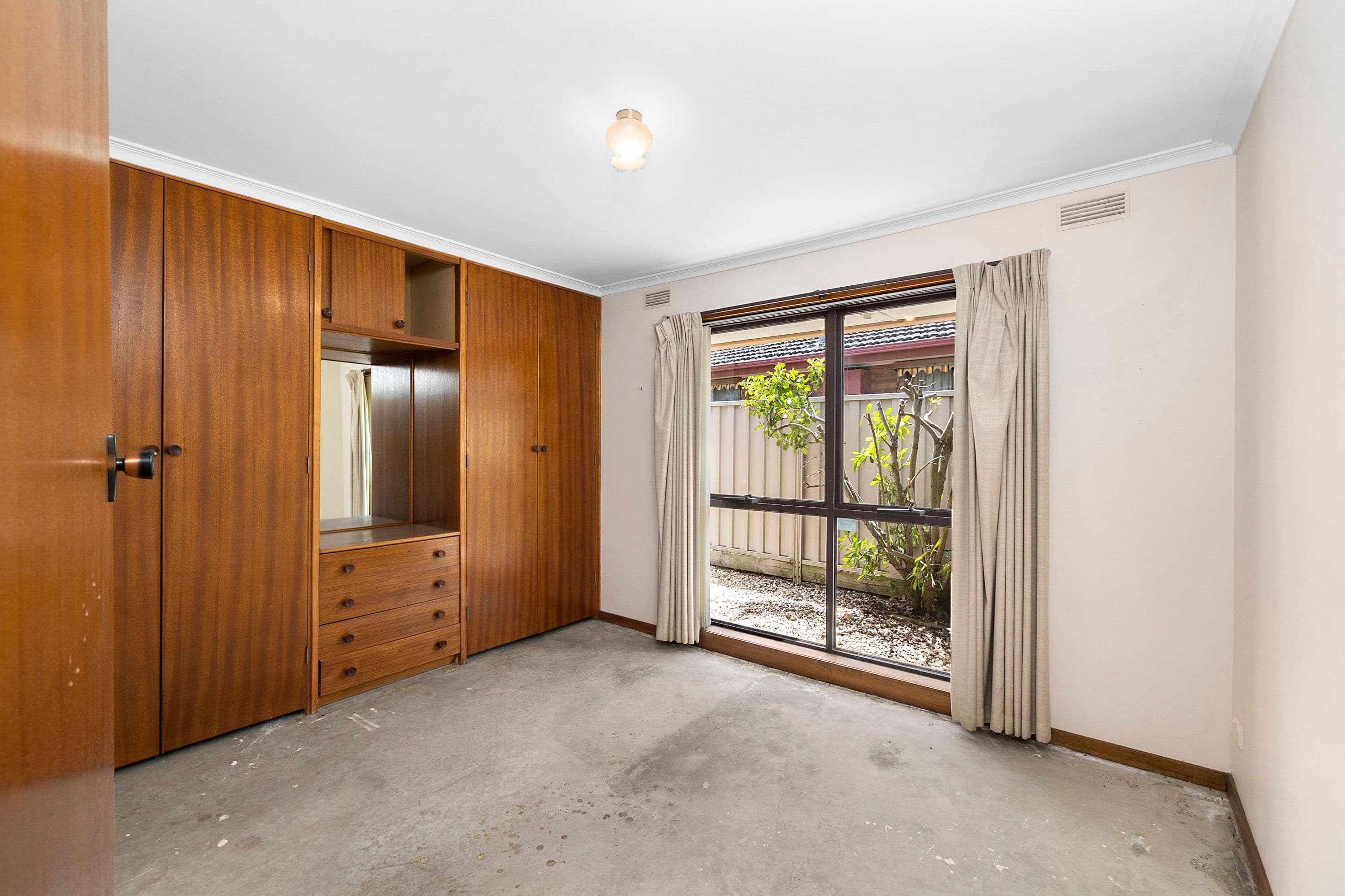 13 Shaw Avenue, Wendouree VIC 3355, Wendouree - Thumbnail 7