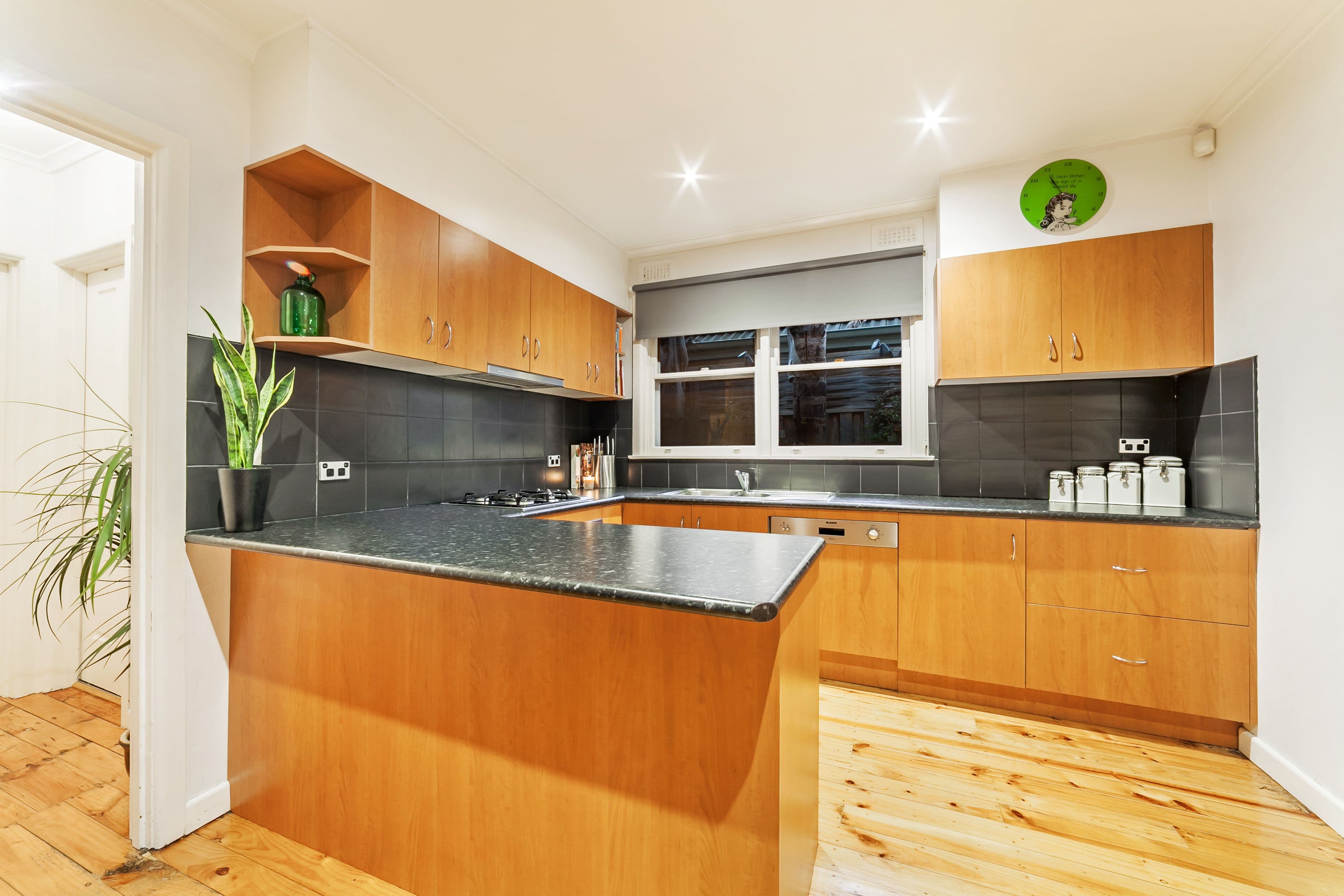 111 Boldrewood Parade, Reservoir VIC 3073, Reservoir - Thumbnail 3