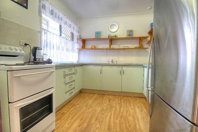 9 Quinn Court, DINMORE QLD 4303, Dinmore - Thumbnail 4