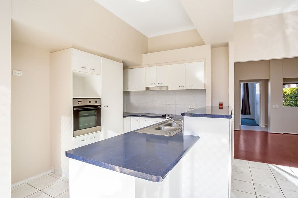 3 Palma Crescent, Varsity Lakes QLD 4227, Varsity Lakes - Thumbnail 2