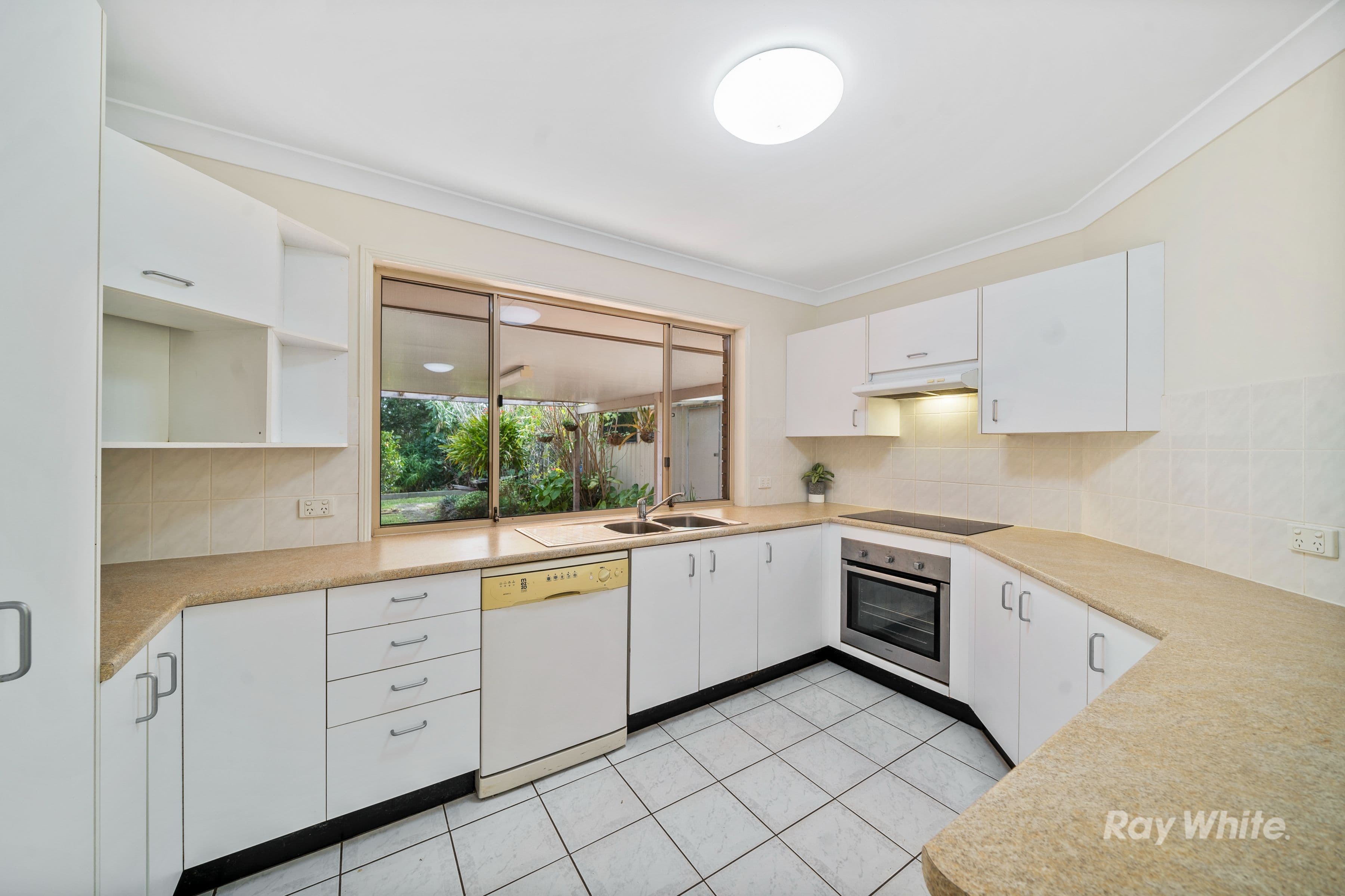6 Rivervista Court, Eagleby QLD 4207, Eagleby - Thumbnail 5