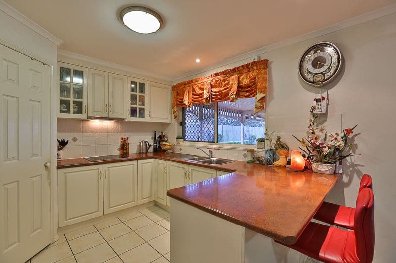 10 Macrossan Street, Cranley QLD 4350, Cranley - Thumbnail 2