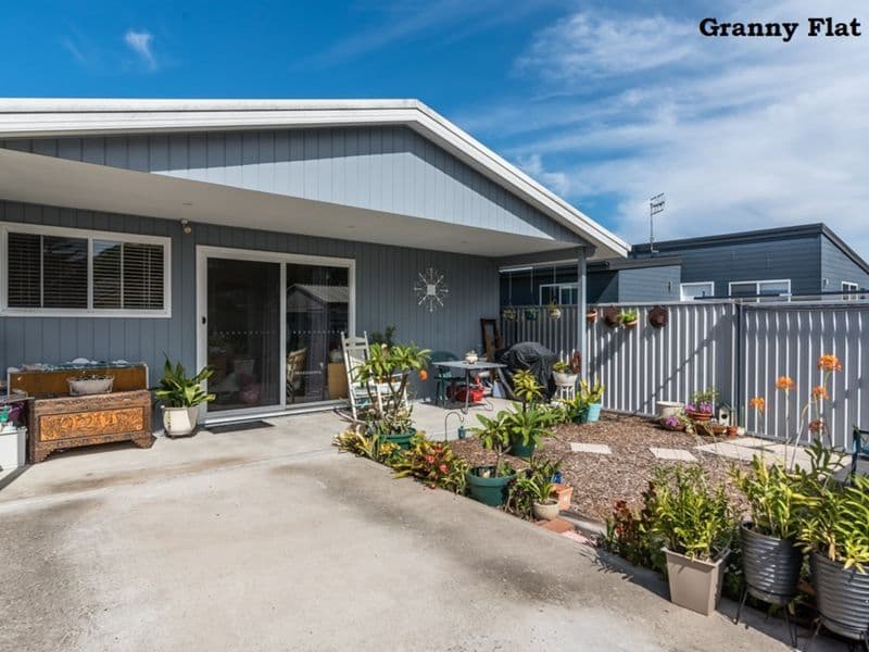 1 Barrenjoey Road, Ettalong Beach - Image 1
