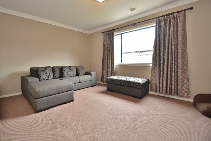 12 Riverdale Boulevard, South Morang VIC 3752, South Morang - Thumbnail 4