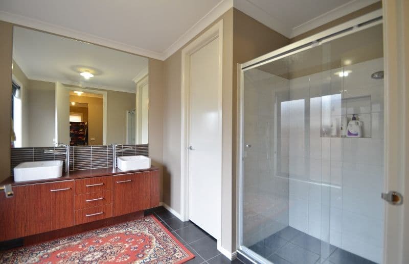 12 Riverdale Boulevard, South Morang VIC 3752, South Morang - Thumbnail 8