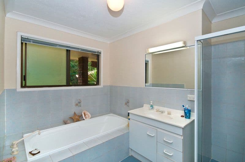 187 Simpsons Road, ELANORA QLD 4221, Elanora - Thumbnail 8