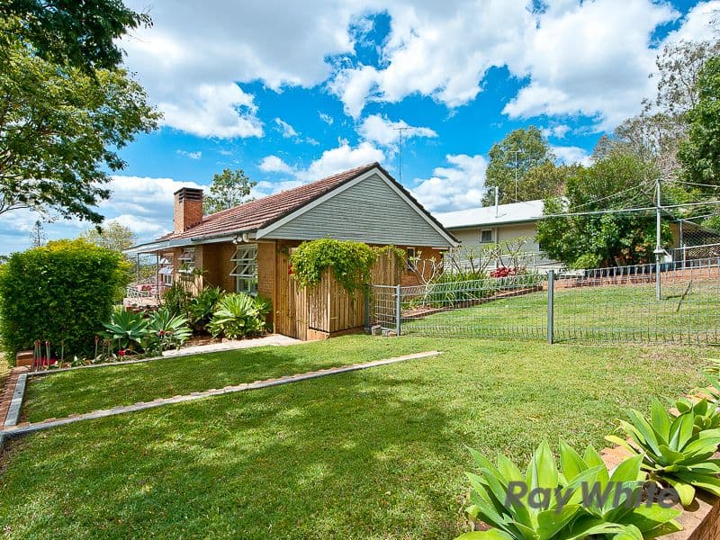 24 Webb Street, STAFFORD QLD 4053, Stafford - Thumbnail 2