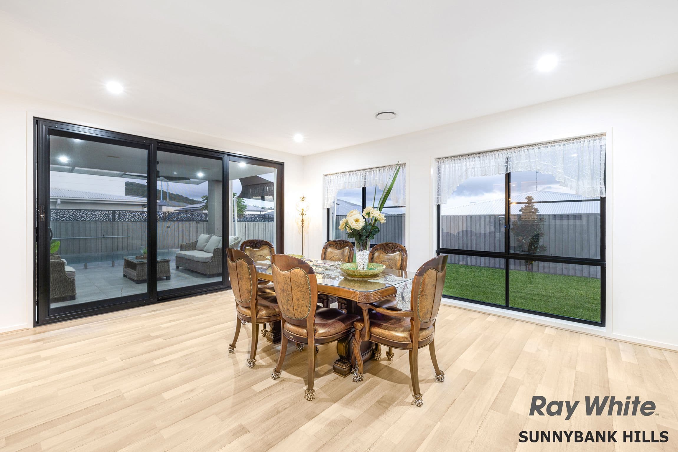 6 Southview Crescent, Carindale QLD 4152, Carindale - Thumbnail 4