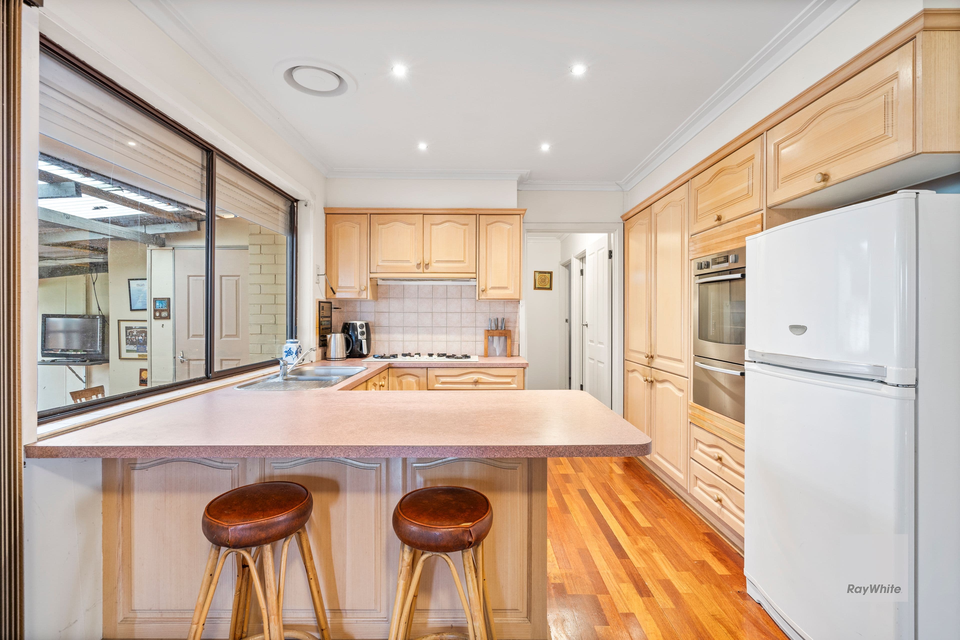 4 Regent Place, Bundoora VIC 3083, Bundoora - Thumbnail 2