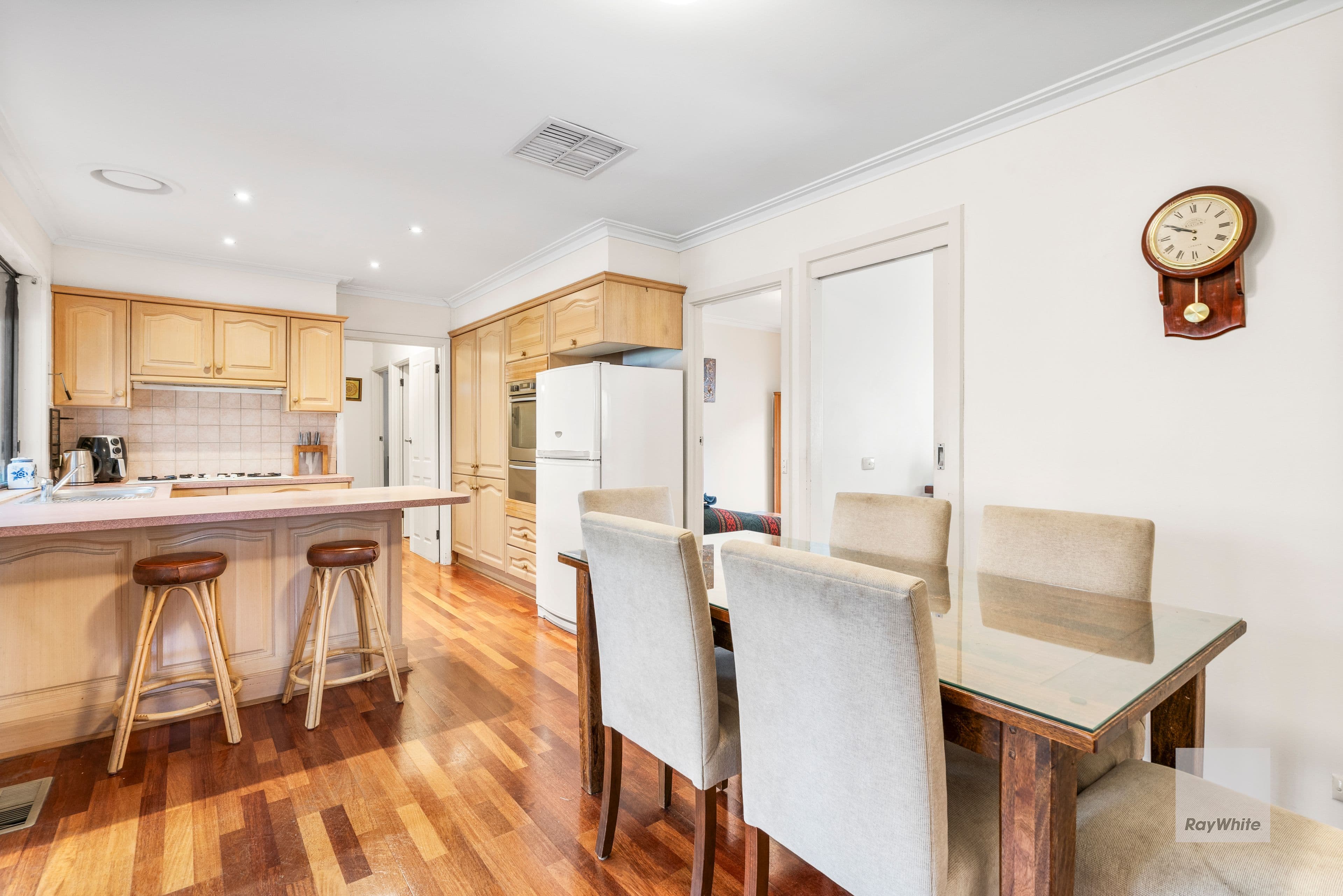 4 Regent Place, Bundoora VIC 3083, Bundoora - Thumbnail 3