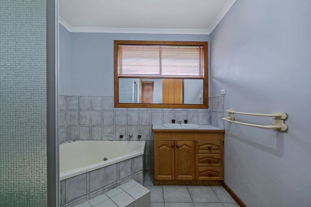 26 Sieben Close, MILL PARK VIC 3082, Mill Park - Thumbnail 7