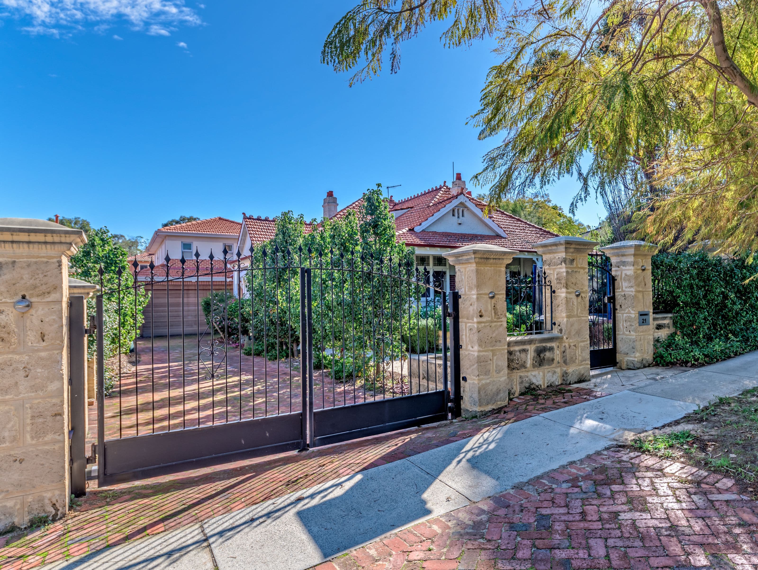 21 Clifton Crescent, Mount Lawley WA 6050, Mount Lawley - Thumbnail 2
