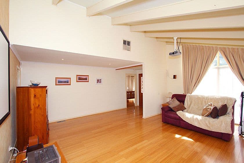 8 Hope Court, MILL PARK VIC 3082, Mill Park - Thumbnail 7