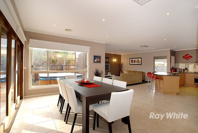 16 Teeside Way, KEYSBOROUGH VIC 3173, Keysborough - Thumbnail 3