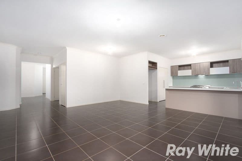 117 Livingstone Boulevard, Pakenham VIC 3810, Pakenham - Thumbnail 6