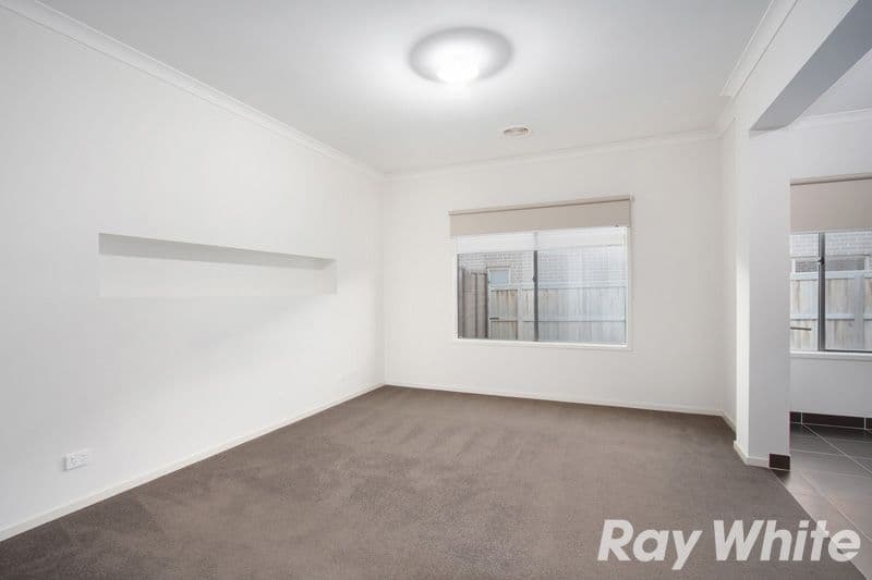 117 Livingstone Boulevard, Pakenham VIC 3810, Pakenham - Thumbnail 7