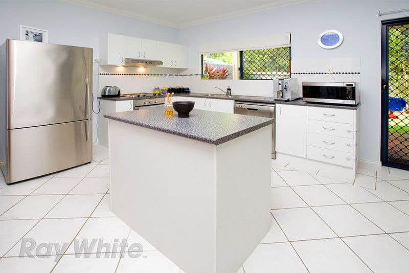 21 Emma Place, SPRINGFIELD LAKES QLD 4300, Springfield Lakes - Thumbnail 3