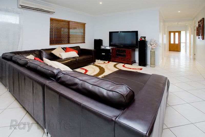 21 Emma Place, SPRINGFIELD LAKES QLD 4300, Springfield Lakes - Thumbnail 4